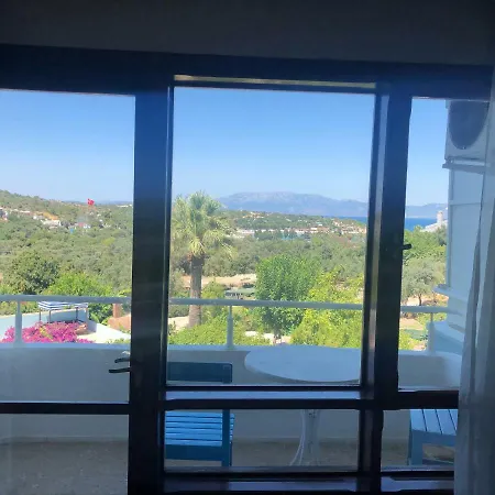 Baratalilar 酒店 Çeşme