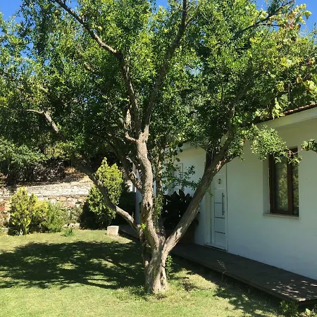 Baratalilar Hotel